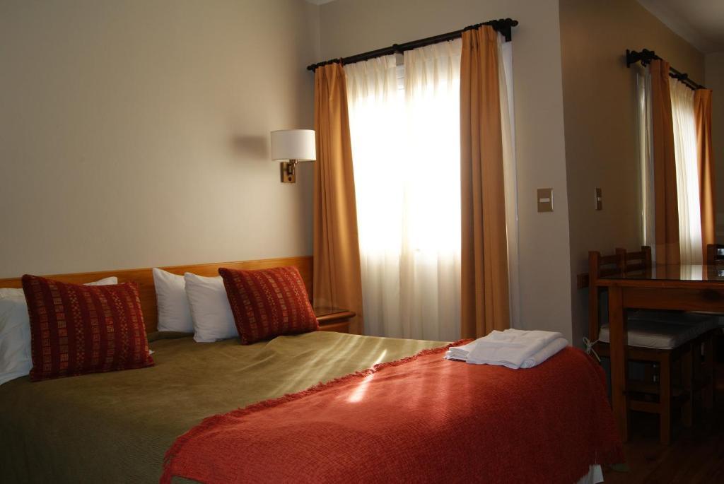 Patagonia Suites Trelew Room photo