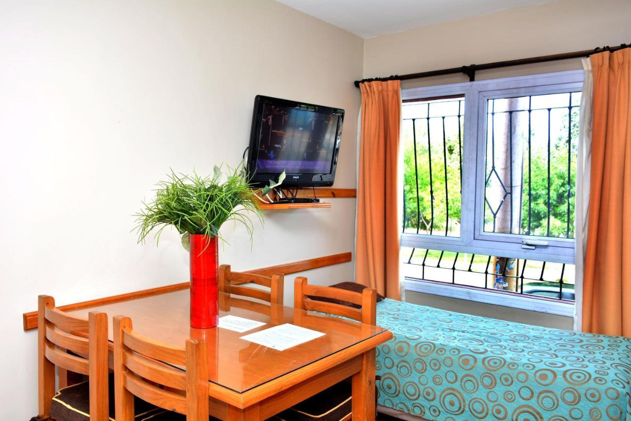 Patagonia Suites Trelew Exterior photo
